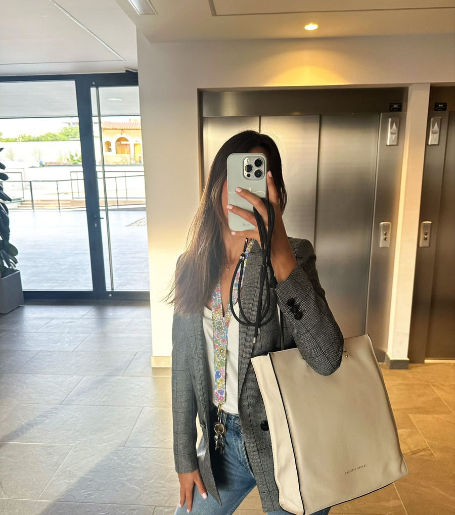 Bolsos front comprar 2025