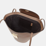 MANUELA 