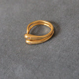 ANILLO dorado irregular MISA bañado en oro de 24k de estilo vintage - SANDRA FRECKLED joyeria de mujer