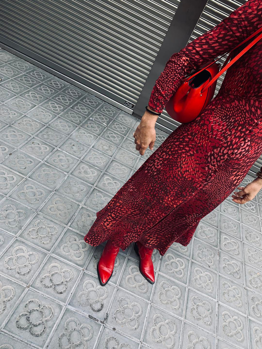 LOLA Bolso de piel en color rojo con correas y cierre dorado. Es un bolso estilo bandolera y de hombro que puede utilizarse como bolso de mano - SANDRA FRECKLED bolsos de mujer